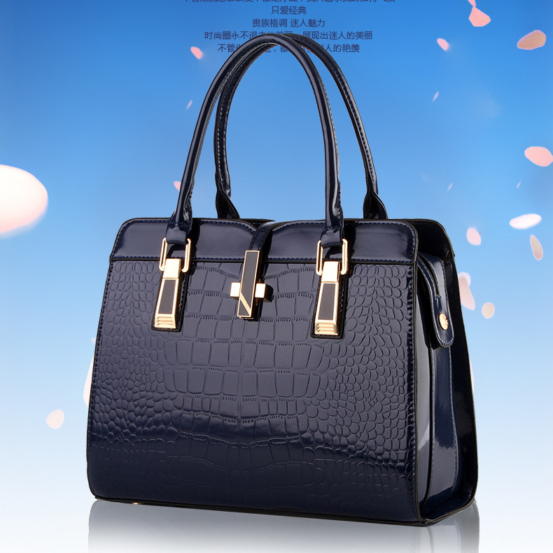 Crocodile pattern patent leather handbag 2022 new style, European and American shiny leather large-capacity women's bag, cross-border trade single-shoulder crossbody bag details Picture