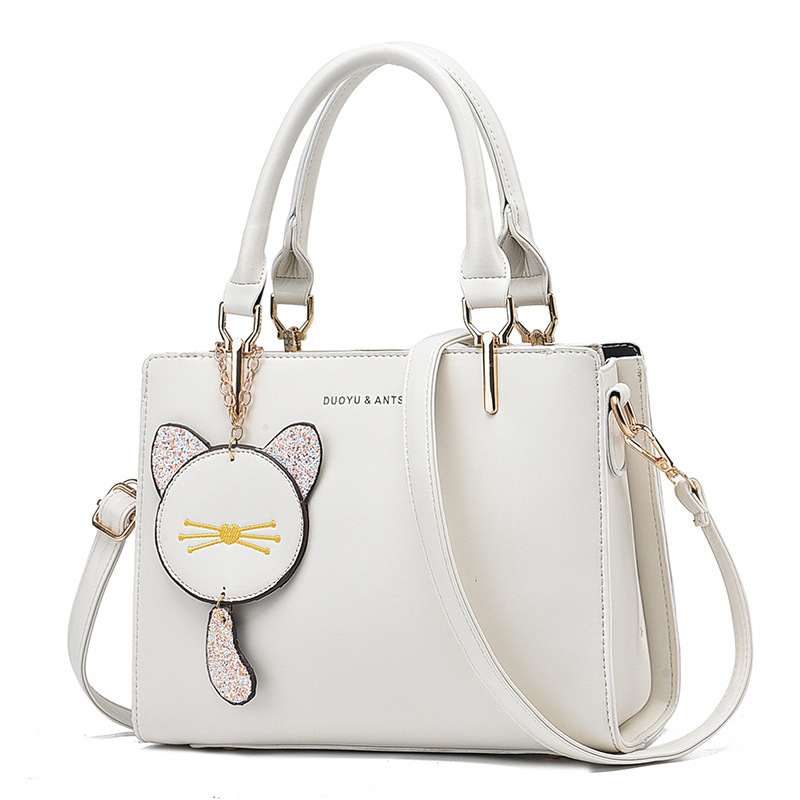 This is a new 2024 simple and elegant style handbag with a Korean-style, trendy and individualistic single-shoulder crossbody women's bag for export Item Picture