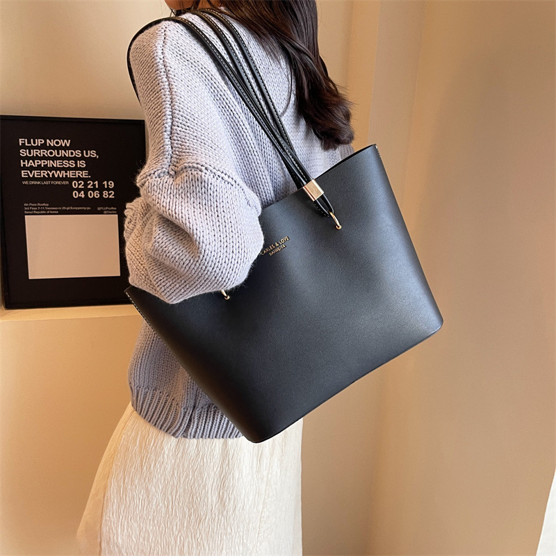 Bag Girl 2025 Summer New Style High-end commuter bag, large-capacity tote bag, fashionable shoulder bag, versatile underarm bag Specification drawing
