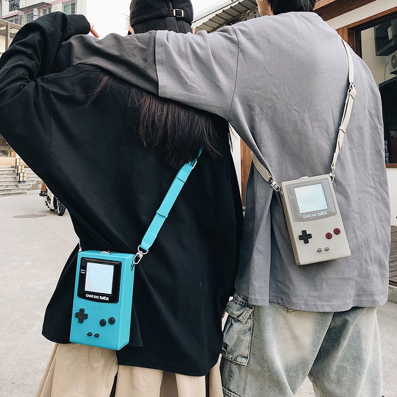 New crossbody bags, men's creative bags, game console crossbody bags, trendy single-shoulder bags, women's personalized hard-shell box bags Application Scenario