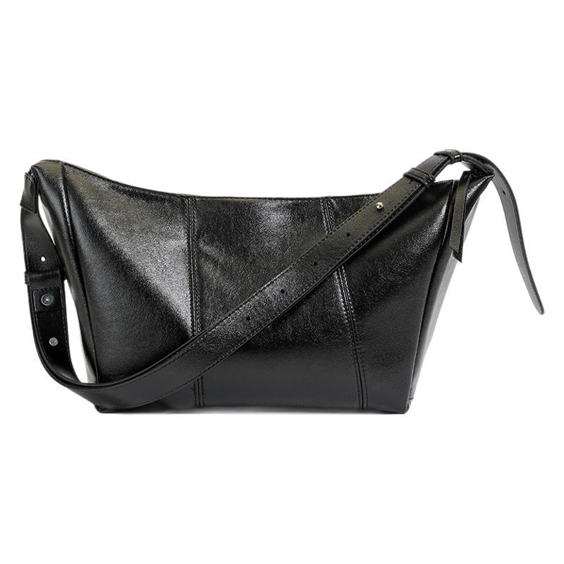 A trendy and niche single-shoulder underarm bag for women in 2025, a new casual soft dumpling bag, simple and versatile crossbody bag Item Picture