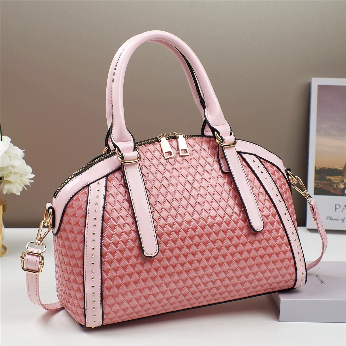 Shiny leather embossed bag, 2024 new style fashionable hand-held shell bag, single-shoulder crossbody, simple and versatile European and American two-in-one bag Specification drawing