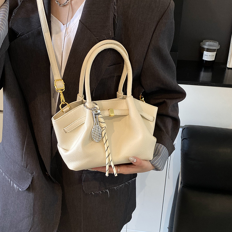 Cross-border niche pleated retro tote bag for women, 2025 new style, high-end commuting single-shoulder crossbody bag Specification drawing