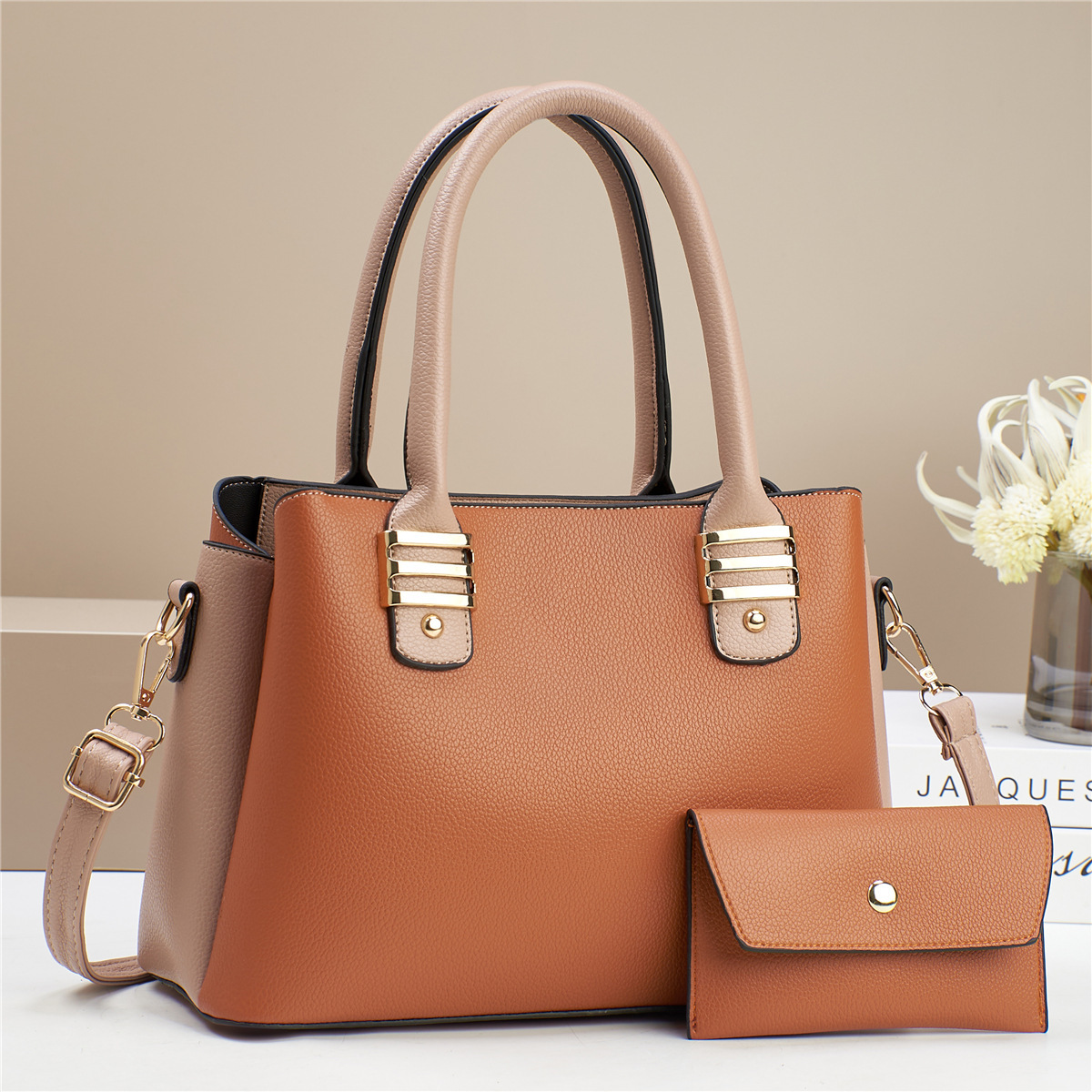 A new best-selling women's fashion single-shoulder crossbody bag for winter, a versatile hand-carry bag for 2024, a popular large bag manufacturer for foreign trade full figure