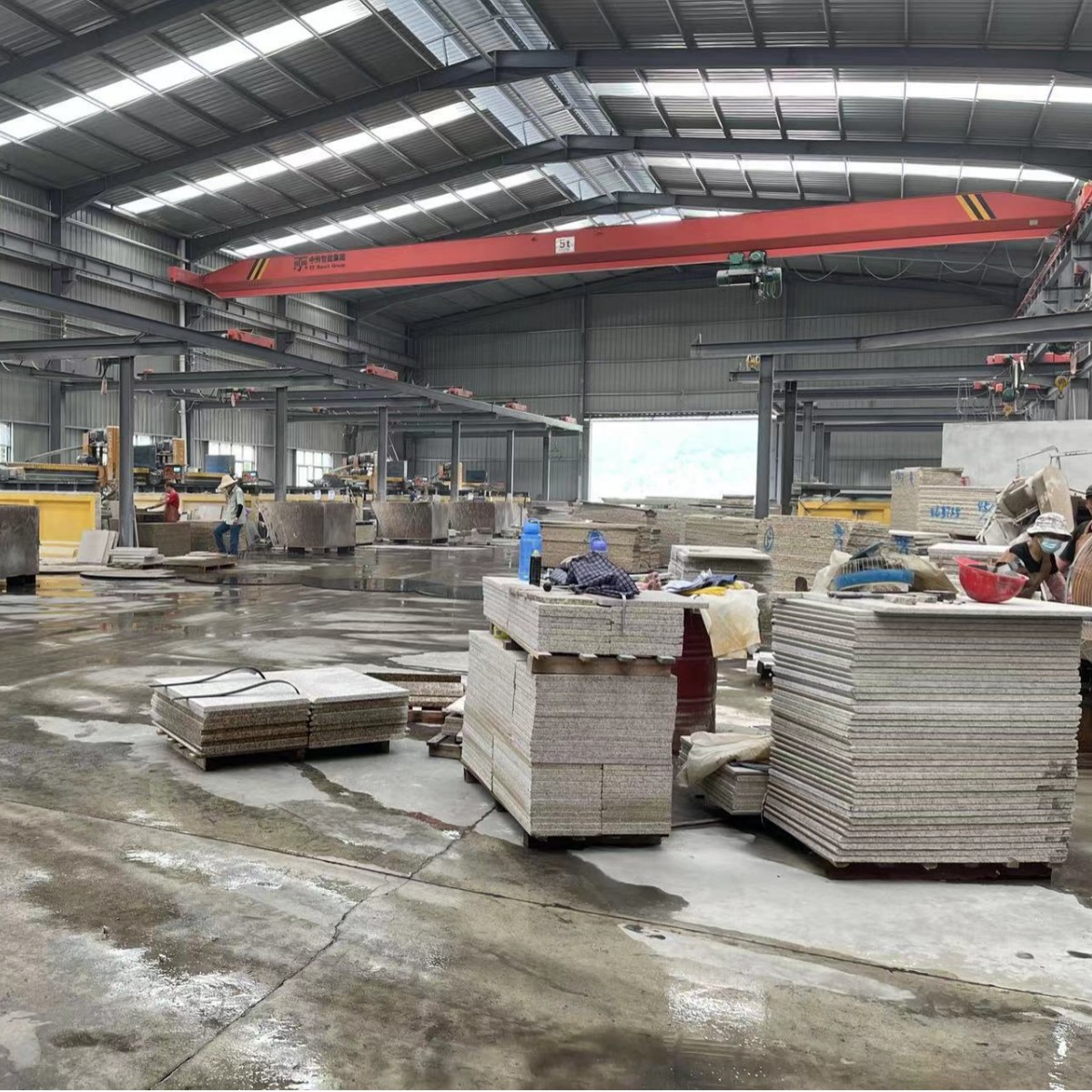 Curb stones: sesame, grayish-white, black, roadside stones, curb stones, flat stones, granite, curbstone, municipal engineering flamed slabs Application Scenario