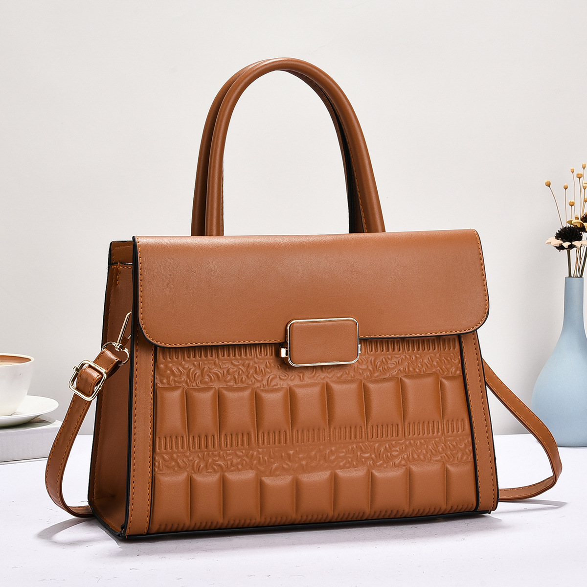 Bags Cross-border 2024 Spring New Personalized and fashionable embossed women's bag, high-quality single-shoulder crossbody handbag Specification drawing