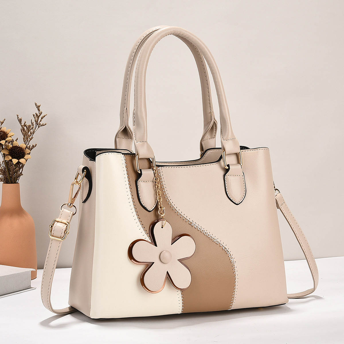 Cross-border bags 2024 bestsellers for women, trendy and fashionable Korean-style patchwork, small and large capacity, single-shoulder hand-carry, one-piece consignment Item Picture