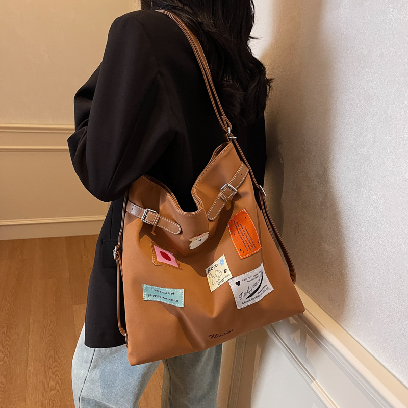 Retro bucket bag for women, 2025 new trendy and fashionable school-style tote bag, casual large-capacity backpack full figure