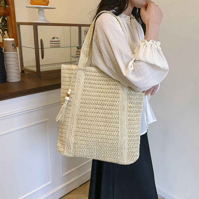 Korean-style fashionable beach vacation woven bag 2025 new trendy ins straw woven bag casual commuting single-shoulder bag details Picture