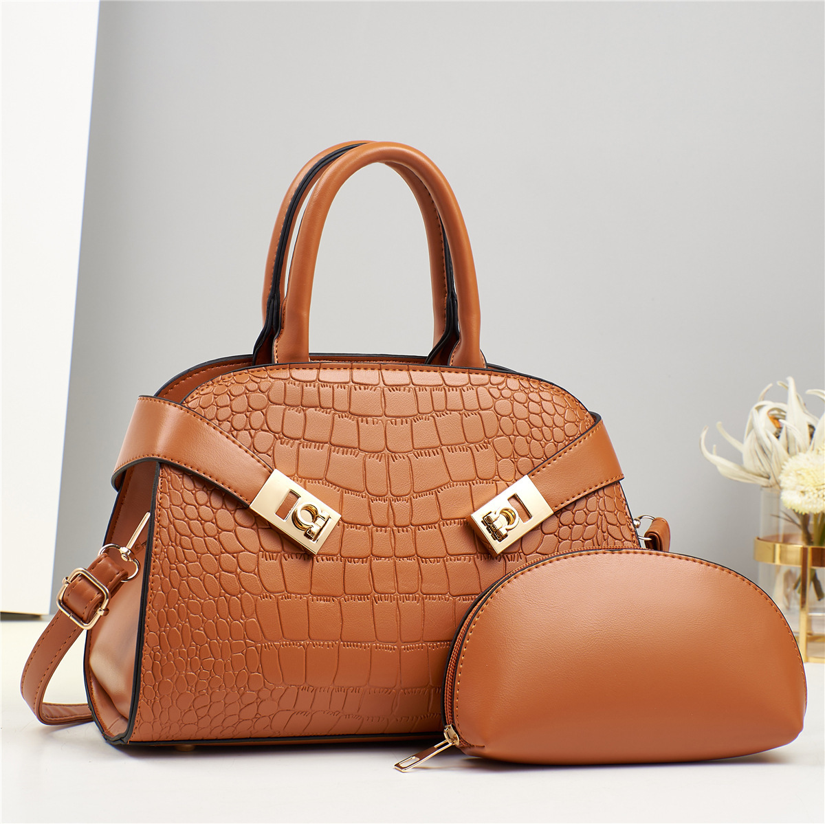 A new large-capacity, fashionable and versatile two-piece cross-border women's handbag set with embossed texture and a simple commuting single-shoulder bag Item Picture