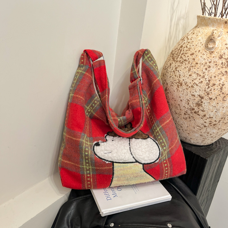 The 2025 new style of checkered bag for women, a laid-back single-shoulder bag with a large capacity tote bag, is suitable for class and commuting details Picture