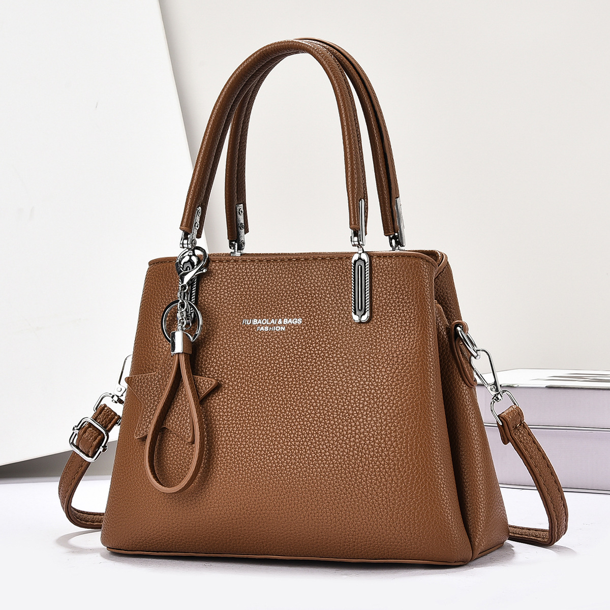 Women's bag 2025 New Spring and summer style handbag, fashionable large-capacity versatile single-shoulder crossbody bag, one-piece consignment Application Scenario