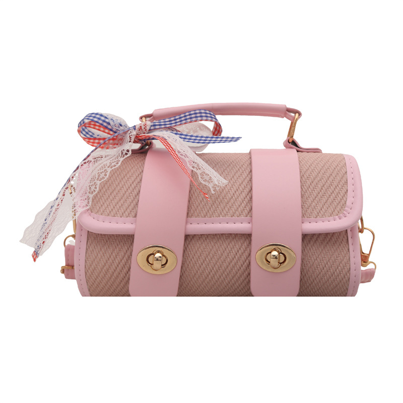 Hand-held fashionable woven small square bag, Korean version cross-border new style, versatile, trendy and simple single-shoulder bag, quality crossbody bag Item Picture