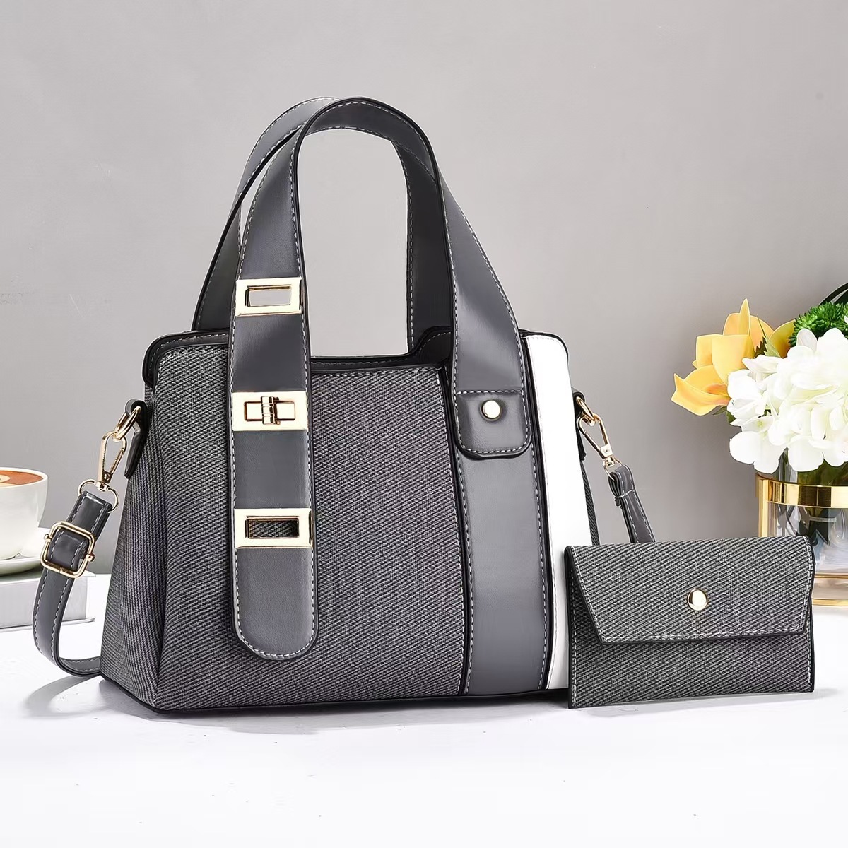 New high-appearure-level multi-layer mother-and-child bag patchwork color-blocked handbag, large-capacity cross-border fashionable single-shoulder bag, crossbody bag Application Scenario