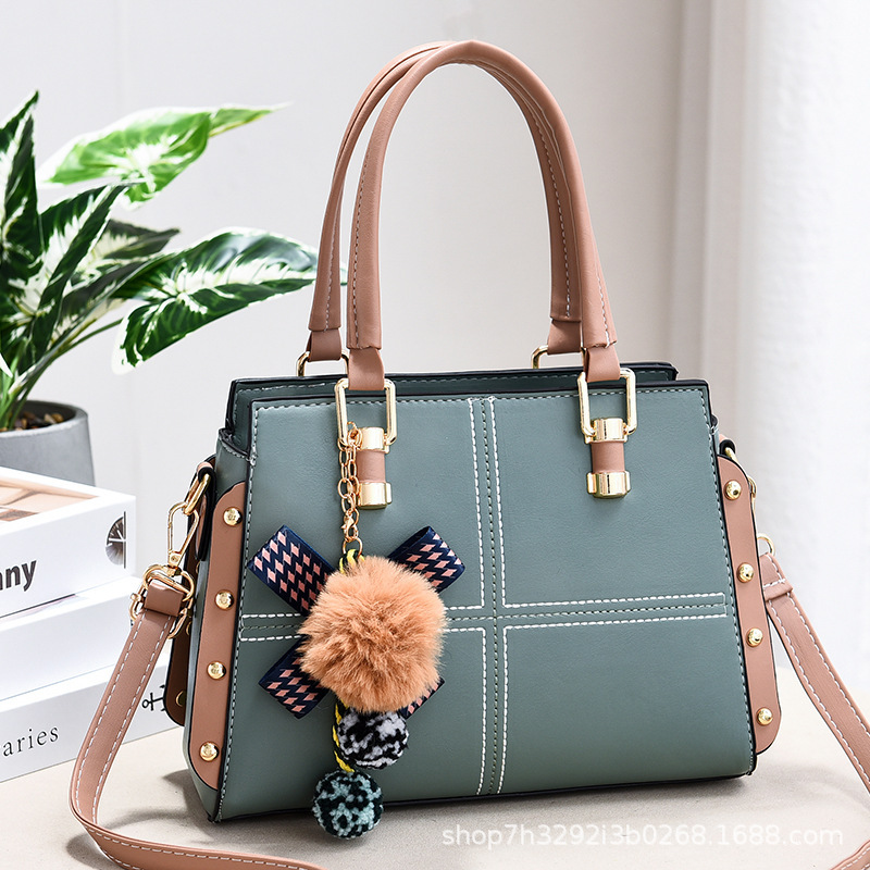 Direct sales from the manufacturer of the 2024 new Korean-style personalized and fashionable women's single-shoulder, hand-carry, large-capacity crossbody bag full figure