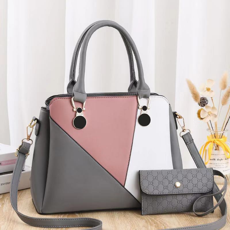 The 2022 new style of women's single-shoulder crossbody bag, a fashionable crossbody bag with contrasting colors for spring and summer, and a large-capacity handbag details Picture