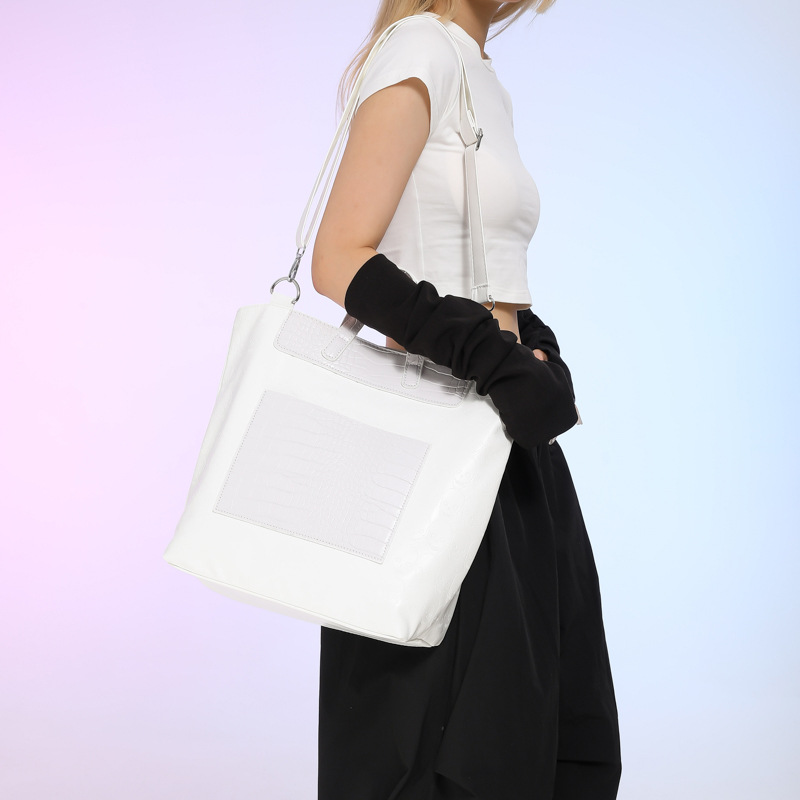 Cross-border 2025 new style spliced commuting versatile and elegant handbag, fashionable and high-end, large-capacity single-shoulder crossbody bag details Picture