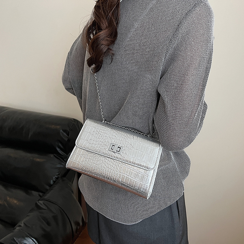 Factory-customized cross-border best-selling women's bags, crocodile-patterned chain small square bags, retro and versatile single-shoulder crossbody bags, underarm bags details Picture