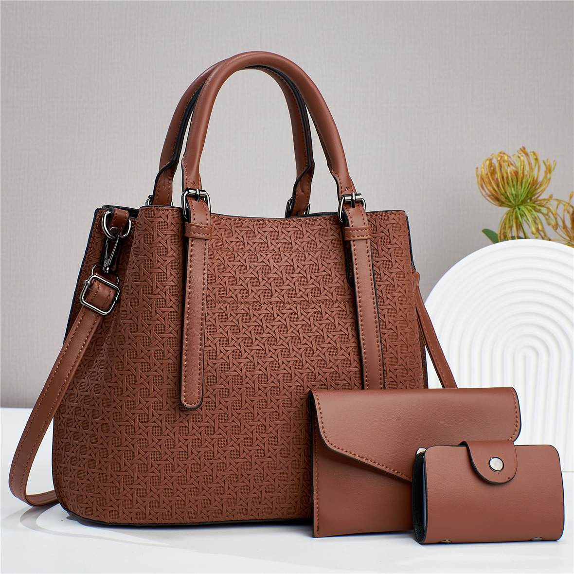 2023 new three-piece set, diamond-patterned multi-purpose texture, large-capacity cross-border single-shoulder crossbody solid color women's bag Item Picture
