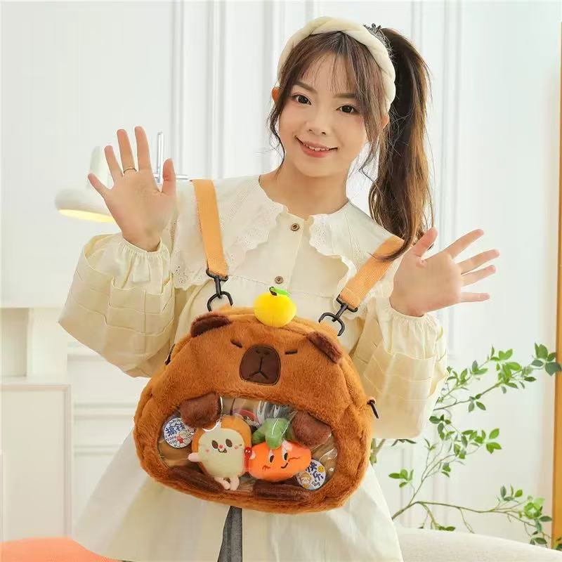 The new Capibara Capybara bag is a cute cartoon plush capybara bag with a girlish heart. It's a double-shoulder crossbody class backpack details Picture