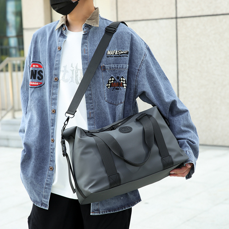 The new large-capacity fashionable single-shoulder bag for spring 2025 is convenient and versatile. It's a crossbody bag and a cross-border trend details Picture