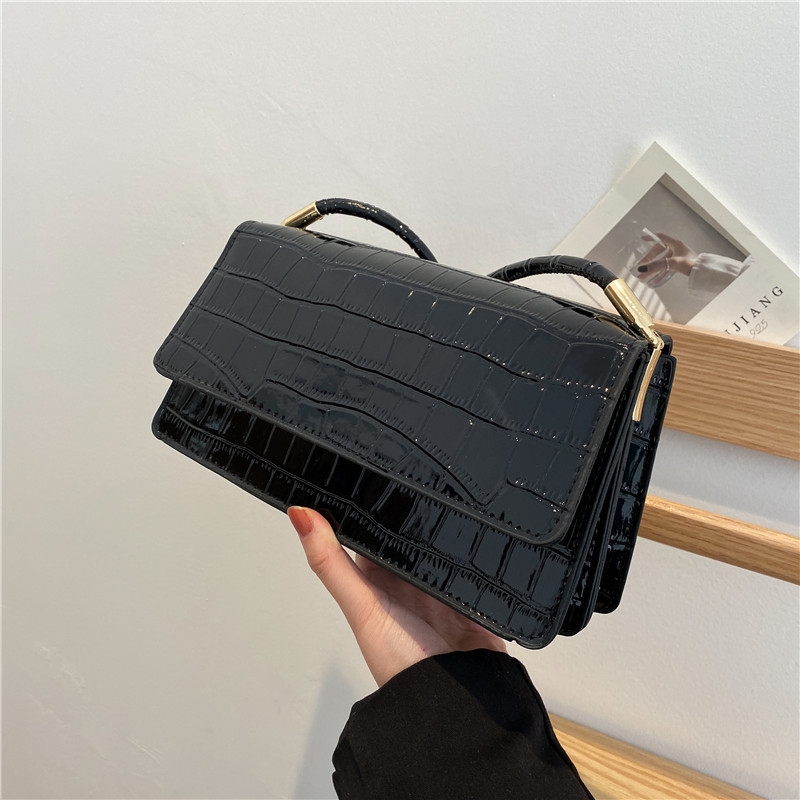 New 2023 women's bag, a niche and high-end underarm bag for women, a versatile and easy-to-carry bag for ladies details Picture