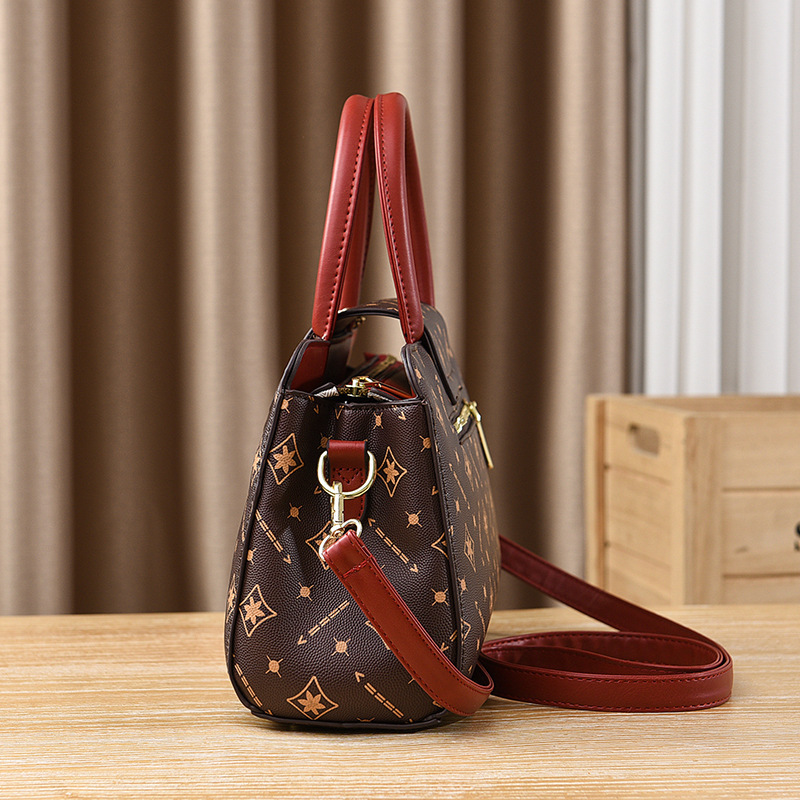 Printed women's bag 2023 New style fashionable middle-aged mom bag, large capacity retro hand-held shoulder bag details Picture