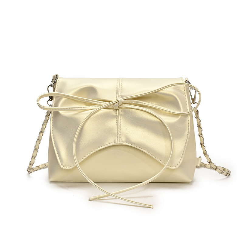Balley-style women's bag 2025 new style, fashionable and versatile shoulder bag, high-end silver chain crossbody bag Item Picture