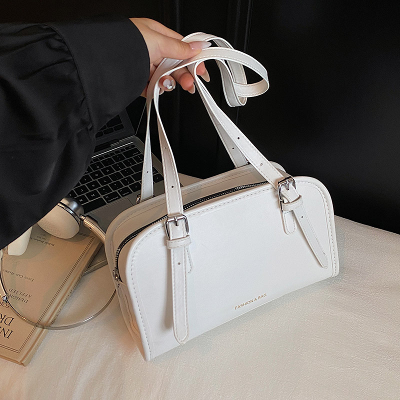 Cross-border Trendy Women's Bag 2025 Summer New trendy fashion handbag, simple and niche underarm bag, single-shoulder bag full figure