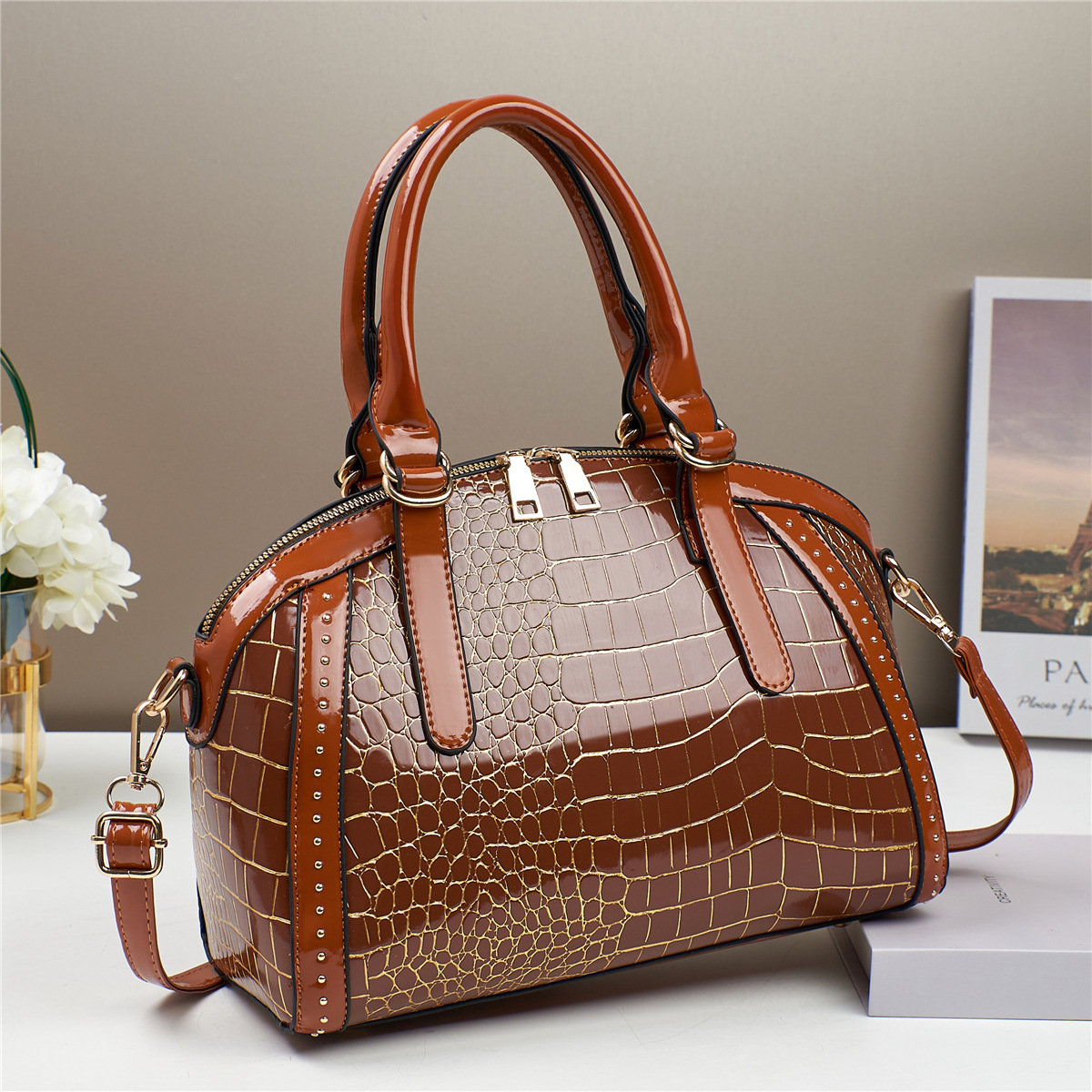 Cross-border trendy foreign trade women's bag 2024 New style fashionable shell bag, versatile, simple and casual single-shoulder crossbody handbag details Picture
