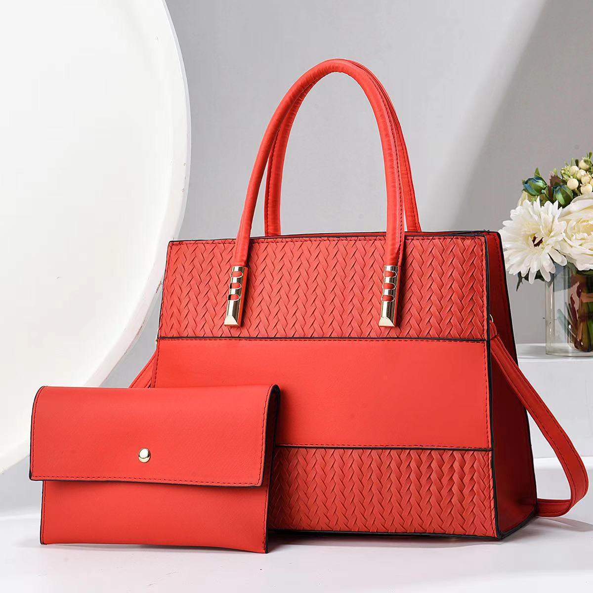 New fashionable color-block handbag for foreign trade, mother and child bag, single-shoulder crossbody bag, elegant for women, versatile for women, mom bag details Picture