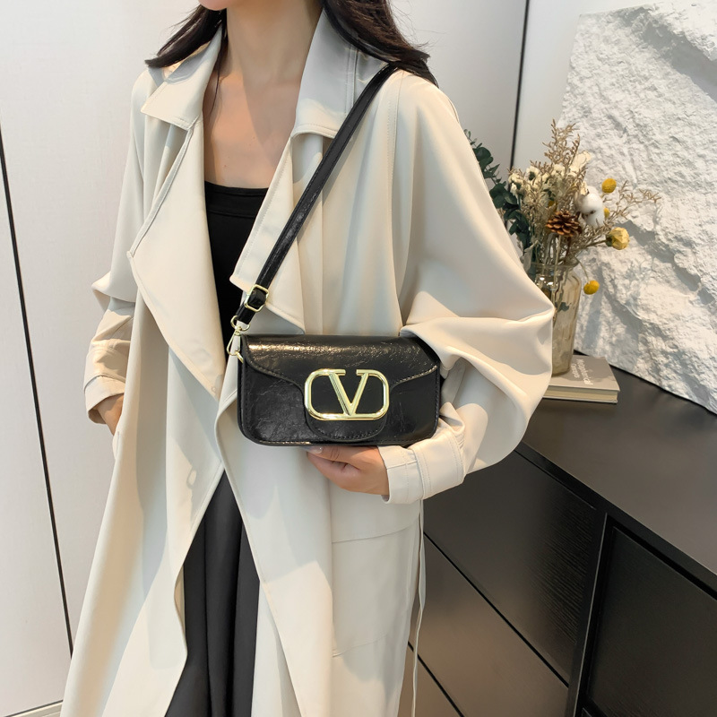 Underarm retro bag for women, 2024 new trendy single-shoulder bag, fashionable small square bag, high-quality hand-held commuter bag Specification drawing