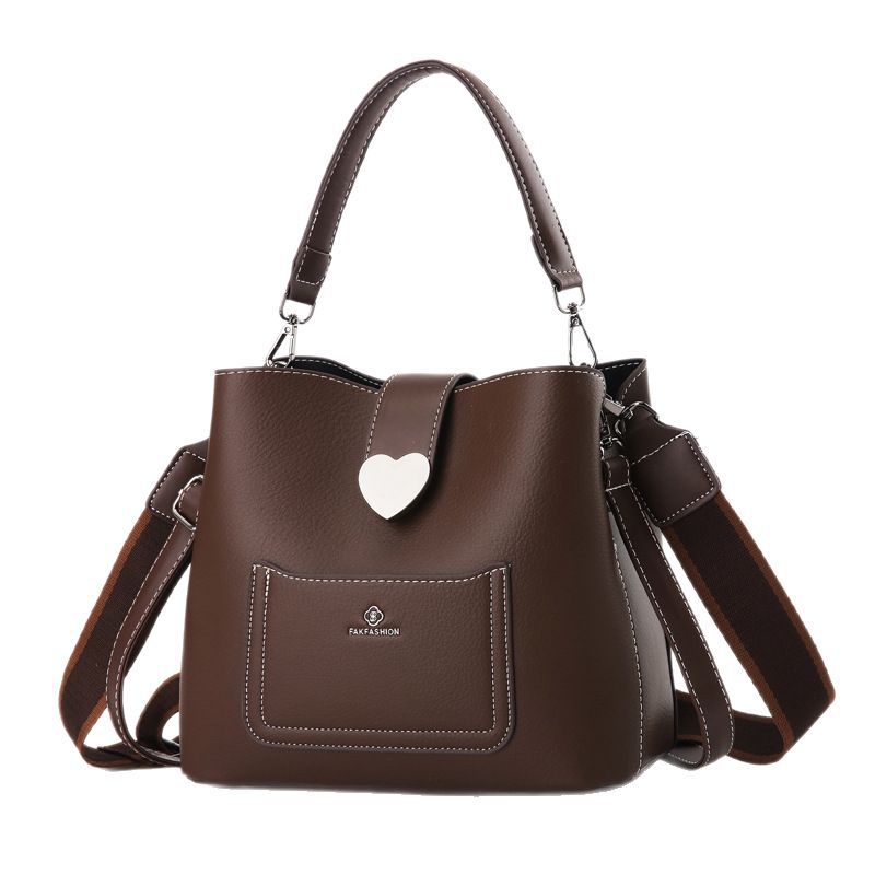 A retro and high-end handbag, a new winter fashion and versatile bucket bag for women in 2025, a niche and simple crossbody bag Item Picture