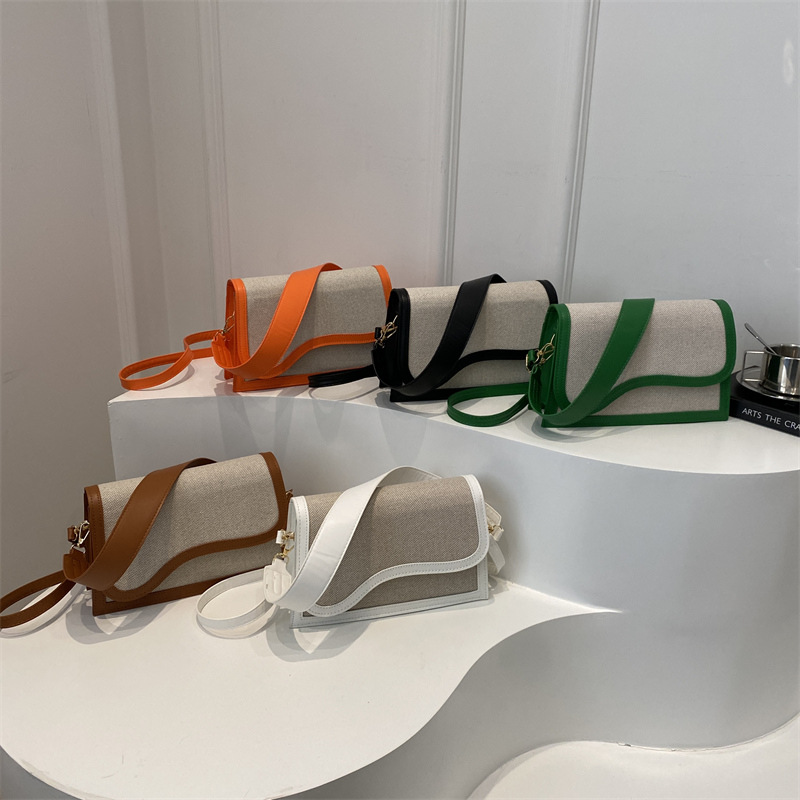 Fashion women's bag 2024 New Stylish bag, versatile women's underarm bag, handbag color contrast and patchwork, single-shoulder crossbody bag Application Scenario