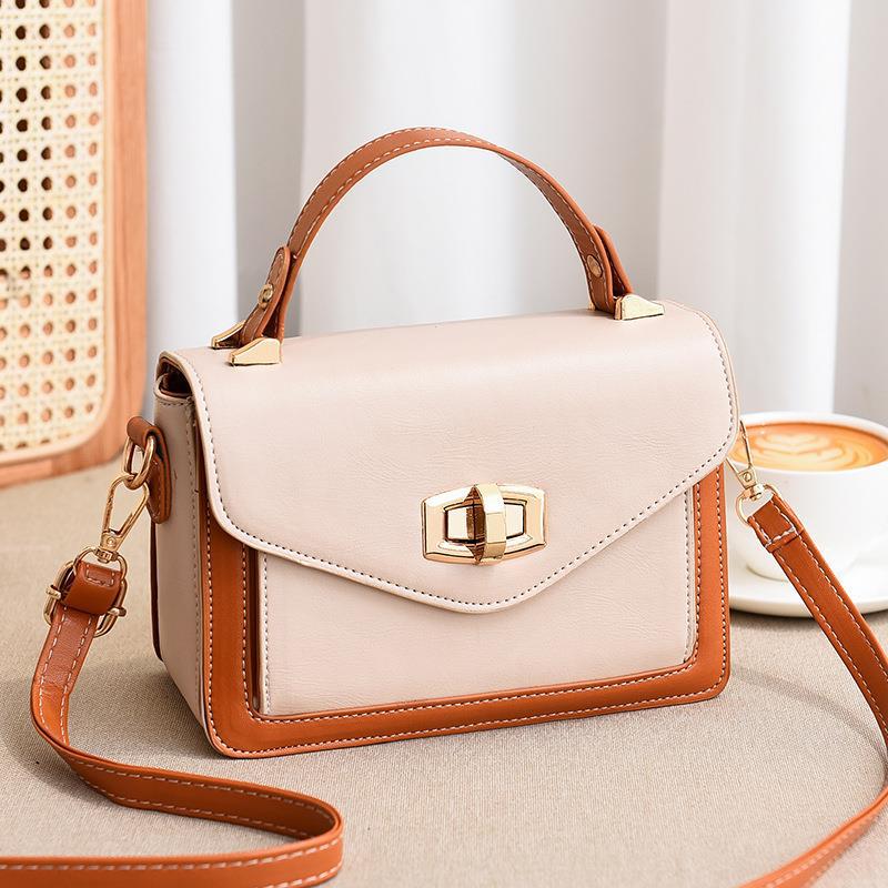 Live-streaming recommendation: 2023 New trendy Korean-style printed crossbody bag, single-shoulder women's small square bag Specification drawing