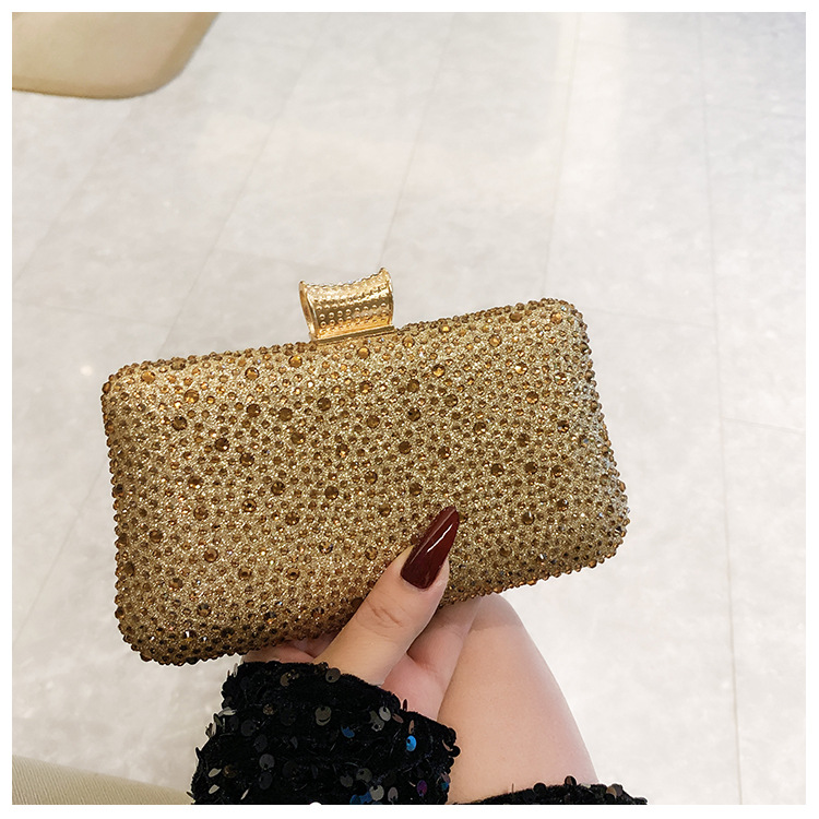 Cross-border ladies' glittering banquet bag, hot diamond lady's dinner bag, luxurious water diamond clutch bag, party evening dress bag Application Scenario