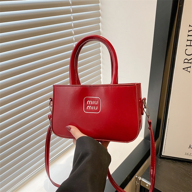 Cross-border trend, high-end style, hand-held small bag for women, 2025 new simple hand-held shoulder crossbody bag, small square bag, trendy full figure