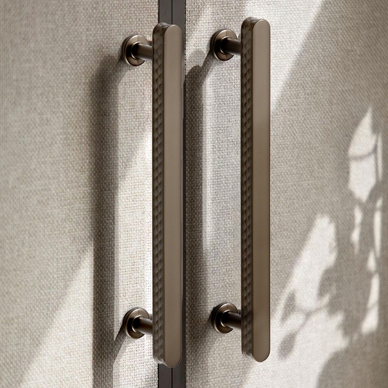 Boxuan Ya Light luxury golden water ripple wardrobe door handle, modern simple and high-end cabinet drawer shoe cabinet handle Application Scenario