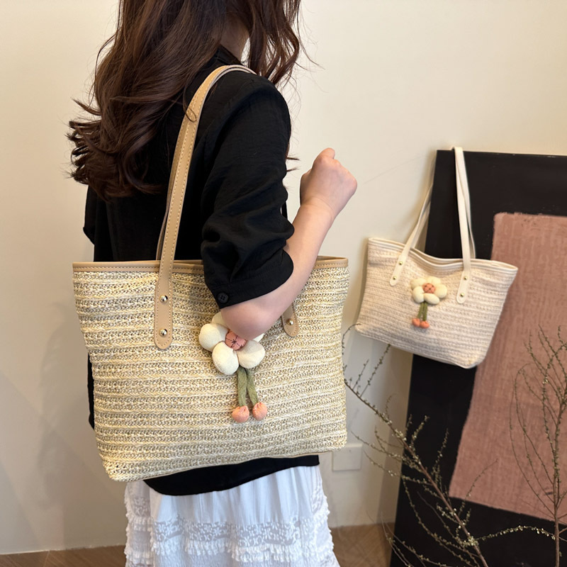 Underarm fashion woven bag 2025 Summer New Korean style Instagram simple and casual straw woven bag large capacity single-shoulder bag Specification drawing