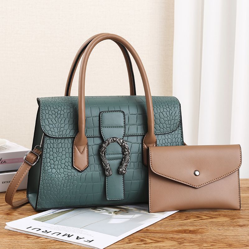 Cross-border foreign trade women's bag 2022 New Style Crocodile pattern 2-piece set, single-shoulder handbag, elegant and casual women's bag wholesale Application Scenario