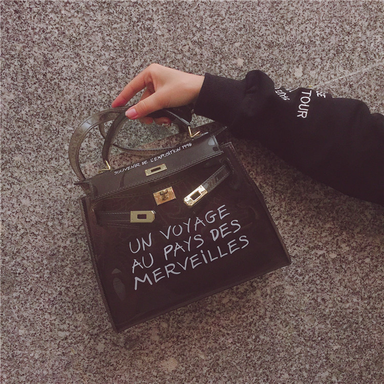 2025 Korean version semi-transparent PVC jelly bag, high-temperature set lock letter bag, hand-held Kelly bag, single-shoulder hand-held Application Scenario