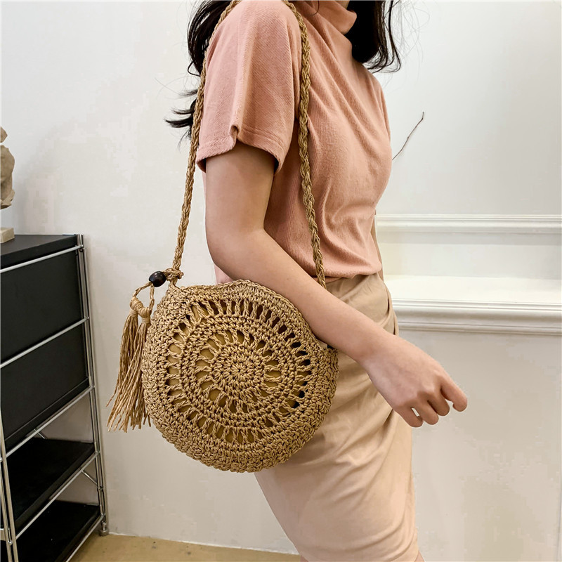 The 2025 new hand-woven bag is a super popular single-shoulder bag for women in summer and a small round straw bag for beach vacations details Picture