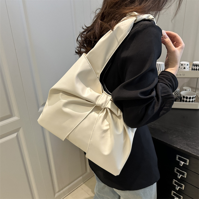 2025 Summer New bow pleated tote bag for women's commuting to work, large capacity single-shoulder bag, fashionable underarm bag details Picture