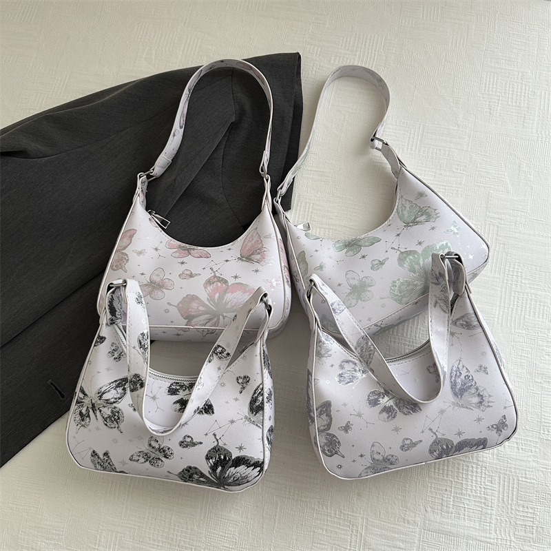 Cross-border large-capacity butterfly underarm bag for women, 2024 new style, Chinese-style texture single-shoulder bag, stylish and versatile crossbody bag Application Scenario