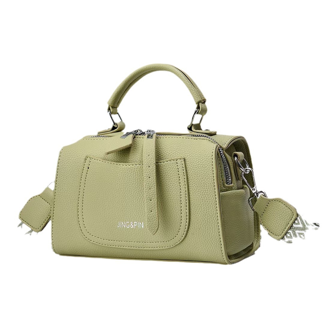Wholesale of new solid-color women's bags for foreign trade in 2024, fashionable and trendy single-shoulder, crossbody, hand-held pillow small bags from the manufacturer Item Picture