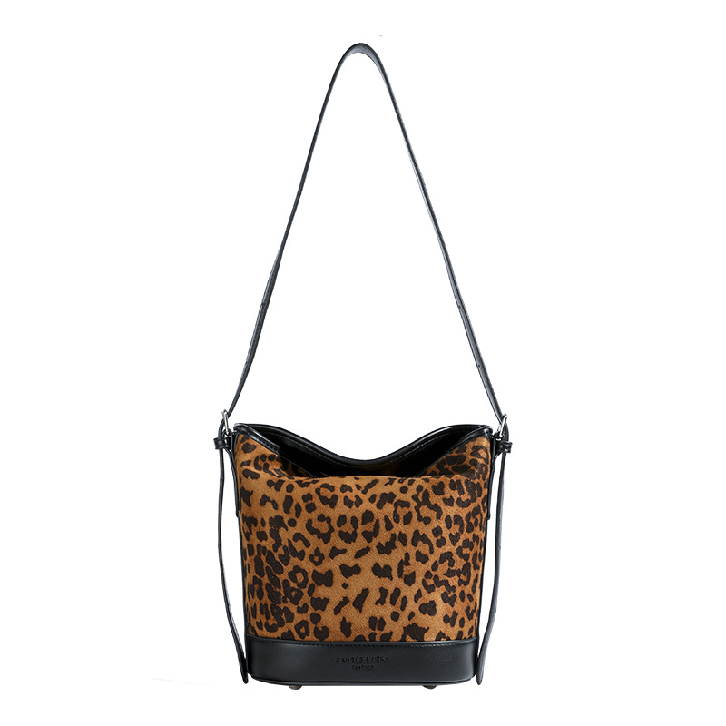 High-end leopard print bucket bag for women, 2024 new large-capacity underarm bag, retro suede single-shoulder crossbody bag Item Picture
