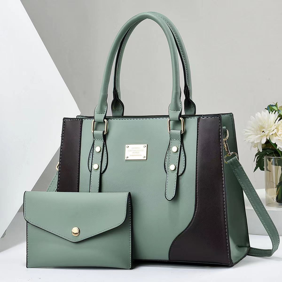 High-end women's mother and child bag 2023 New contrasting color large-capacity handbag for middle-aged mothers, practical for mom full figure