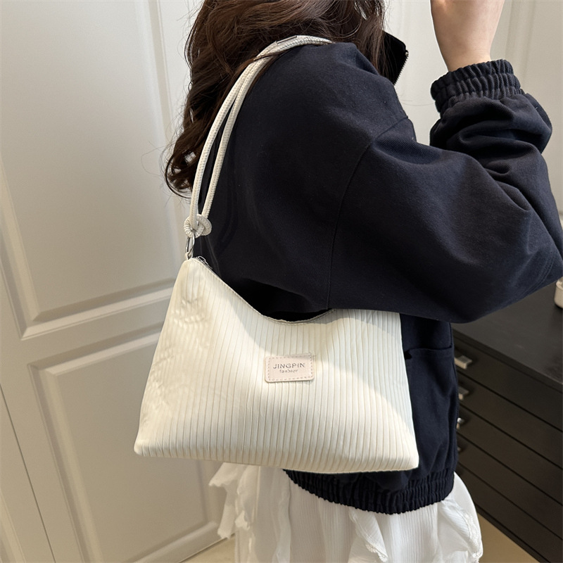 Relaxed pleated striped single-shoulder bag for women, large capacity 2025 new casual crossbody bag, tote bag for school and commuting details Picture