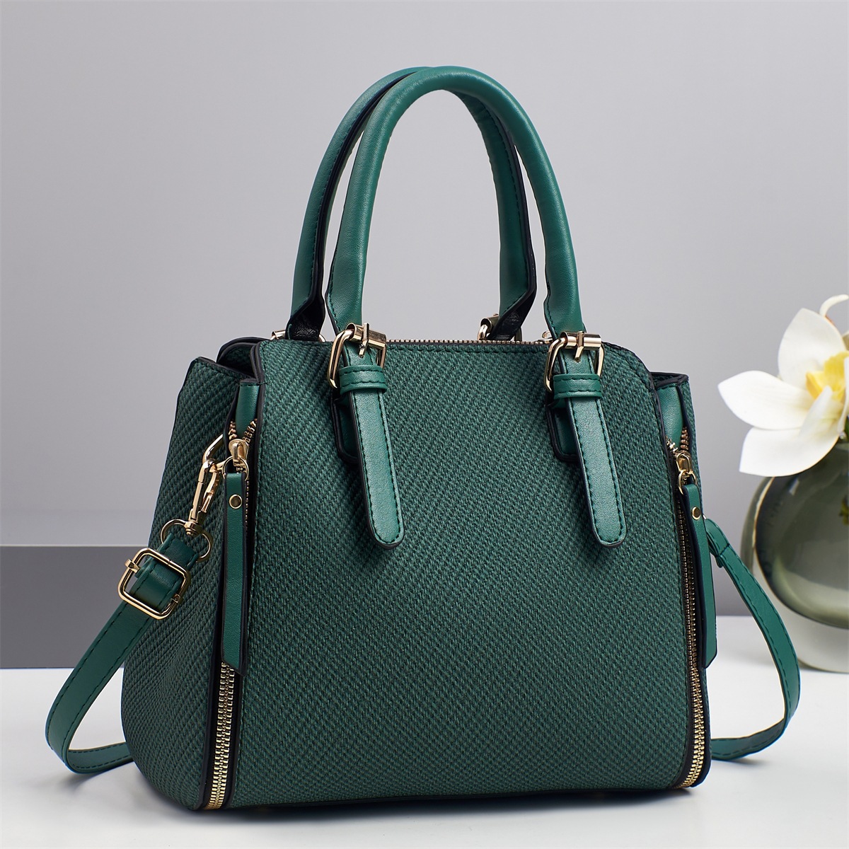 Cross-border fabric texture handbag 2025 new style high-end Mother's Day gift for Mom, a grand handbag details Picture