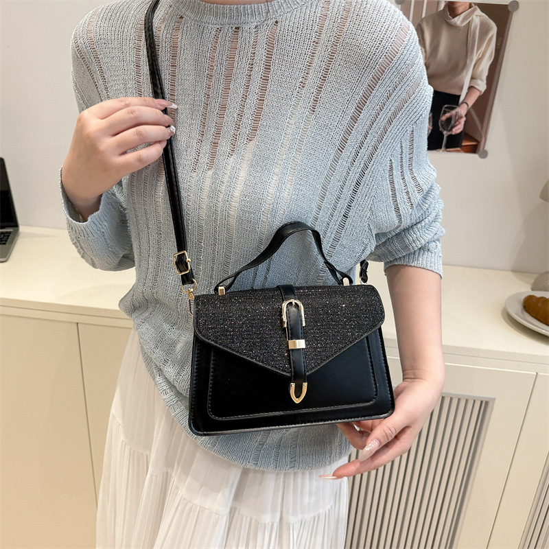 A high-end and niche handbag for women, a new style of fashionable and high-quality hand-shoulder commuter bag and crossbody bag in 2025 Specification drawing